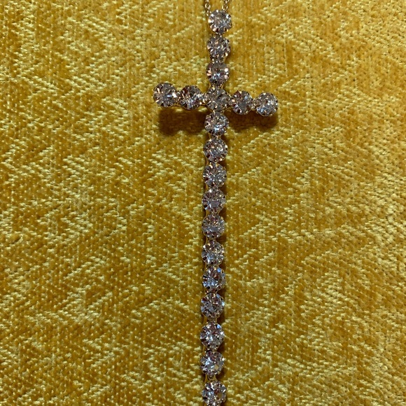 🆕Double Cross Necklace - Picture 7 of 7